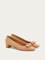 Ferragamo Iconic bow pump - Image 5